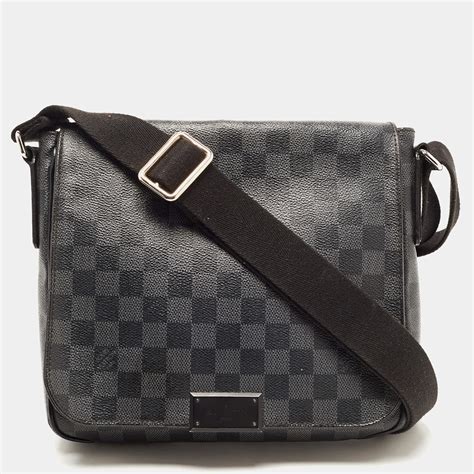 louis vuitton damier graphite canvas.